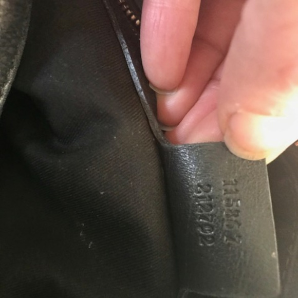 Authentic Gucci Leather Black Handbag - Picture 6 of 7